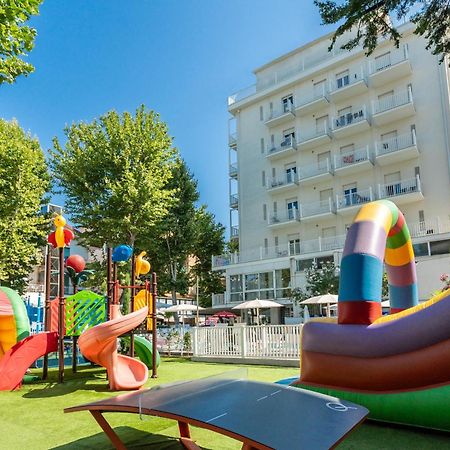 רימיני Hotel Aiglon מראה חיצוני תמונה