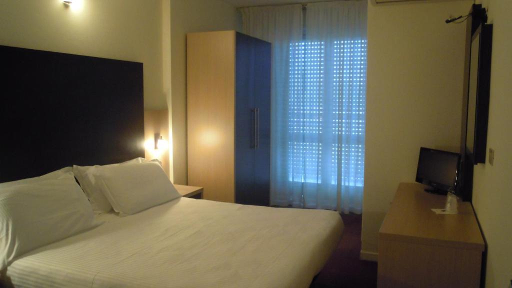 רימיני Hotel Aiglon חדר תמונה
